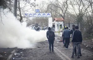 To nie uchodźcy z Syrii! Turcy zwożą na grecką granicę Afgańczyków i...