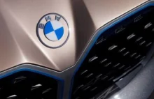 BMW prezentuje nowe logo