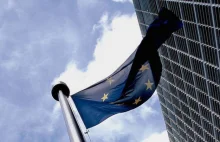 UE uderzy w koronawirusa opłatami za mobliność i gromadność