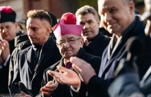 Abp Sławoj Leszek Głódź prosi o modlitwę i "zwiększenie liczby mszy świętych"