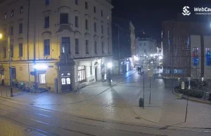 Puste ulice w Krakowie. Niespotykany widok w weekend