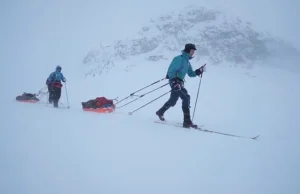 Ekstremalny bieg przez śnieg. Łodzianin ukończył go jako pierwszy Polak w ...