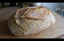 Chrupiący domowy chleb - prosty przepis