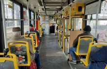 Trzy osoby w Łodzi uciekły przez okna w tramwaju. Wszystko przez koronawirusa