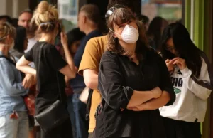 Chińscy naukowcy: Koronawirus zaraźliwy już przed wystąpieniem objawów zakażenia