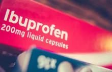 Konflikt o ibuprofen. WHO i Europejska Agencja Leków nie widzą przeciwwskazań