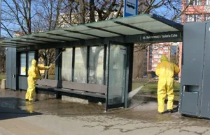 Miasta dezynfekują przestrzeń publiczną. Już mają trudności z zakupem środków