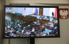 Pojawiły się pierwsze trudności z logowaniem na zdalne posiedzenie Sejmu.