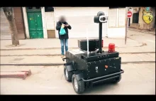 Policja w Tunezji patroluje ulice za pomocą robota