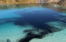 Anglia: Zafarbowano jezioro na czarno, żeby odstraszyć turystów