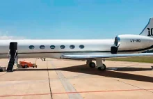 Samolot Messiego zmuszony do awaryjnego lądowania z powodu problemu technicznego