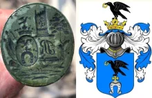 Pieczęć lakowa z polskim herbem Ślepowron znaleziona na wschodzie