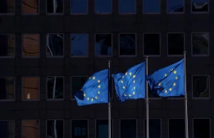 Komisja UE zatwierdziła serię pakietów pomocy dla Grecji, Polski i Portugalii