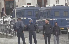 Godzina policyjna już od 15.00 - władze Algierii zaostrzają restrykcje
