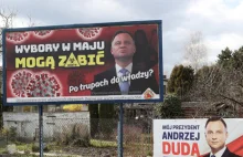 Mocne plakaty na polskich ulicach. Na nich prezydent