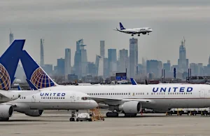 United Airlines wzięło rządowy bailout, teraz planuje masowe zwolnienia.