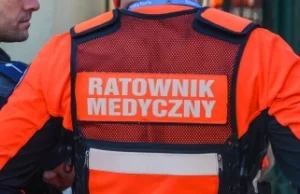 Wezwał pogotowie bo źle się czuł. W karetce okradł ratownika medycznego!