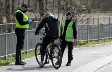 Kwarantanna w Katowicach. Policja sypie mandatami za spacery