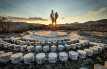 Futurystyczne? Jak z innego świata? Jugosłowiańskie pomniki w Czarnogórze