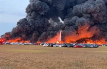 Masowy pożar samochodów w Southwest International Airport (RSW)