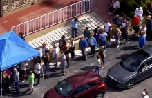 Floryda (USA) - setki ludzi stojących w kolejce po zasiłek dla bezrobotnych