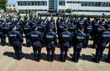 Policja szuka chętnych do służby.