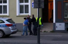 PILNE/ Postrzelił i ranił nożem 29-latka w Koszalinie! [FOTO, FILM