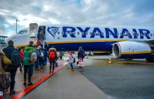 Ryanair przestał oddawać pieniądze za odwołane loty. Kto chce odzyskać...