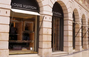 Louis Vuitton, Burberry i Chanel szyją maski ochronne