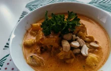 Kuchnia z Zapasów: Żółte curry z kurczakiem i ananasem - Ewelina Roo
