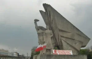 IPN chce wyburzenia pomnika w Dąbrowie Górniczej