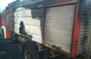 OSP Janów w potrzebie, podczas akcji spłonął ciężki wóz ratowniczo-gaśniczy