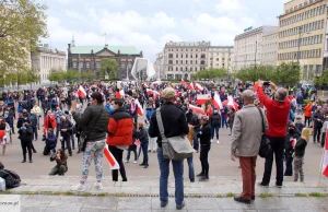 Poznań na pl. Wolności odbył się protest społeczny przeciwko pis
