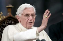 Benedykt XVI: Chcą uciszyć mój głos