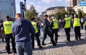 LIVE: Policja rozbija Strajk Przedsiębiorców w Warszawie