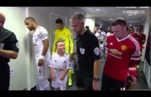 Reakcja dzieciaka kiedy uświadamia sobie, że stoi koło Wayne Rooney