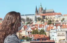 Czechy znoszą obowiązek noszenia maseczek w miejscach publicznych od 25 maja