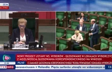 Zdezorientowany poseł na posiedzeniu Sejmu
