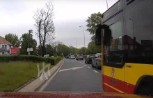 Wrocław. Szeryf w miejskim autobusie myśli, że pilnuje porządku. A łamie...