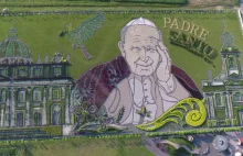 Ogród Jana Pawła II – Zobacz największy na świecie kwitnący obraz papieża