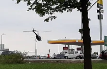 Garwolin: Zabrakło paliwa w helikopterze więc… wylądował na stacji [video]