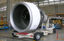 Rolls-Royce zwolni 9 tys. osób. Winne załamanie branży lotniczej