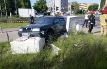 Wypadek na Legnickiej. Ukrainiec wjechał na czerwonym i staranował przejście