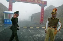 Starcie pomiędzy chińskimi a indyjskimi żołnierzami przy przejściu granicznym.