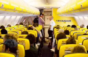 Ryanair straszył pasażerów wpisem na “czarną listę”, bo ci... chcieli...