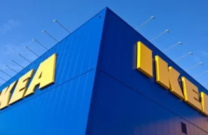 Zarzut dla kierowniczki z IKEA za zwolnienie pracownika z uwagi na wyznanie.
