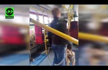 Kopał autobus i ubliżał kierowcy, bo ten zwrócił mu uwagę że pies nie ma kagańca