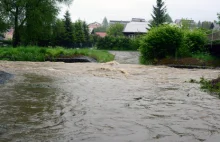 Intensywne opady deszczu na południu, miejscami niebezpiecznie