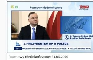 Duda prawie 9 minut w milczeniu i pokorze słuchał listy życzeń Rydzyka....