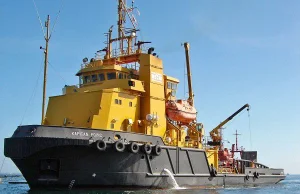 Burzliwe losy statku ratowniczego dla Służby SAR